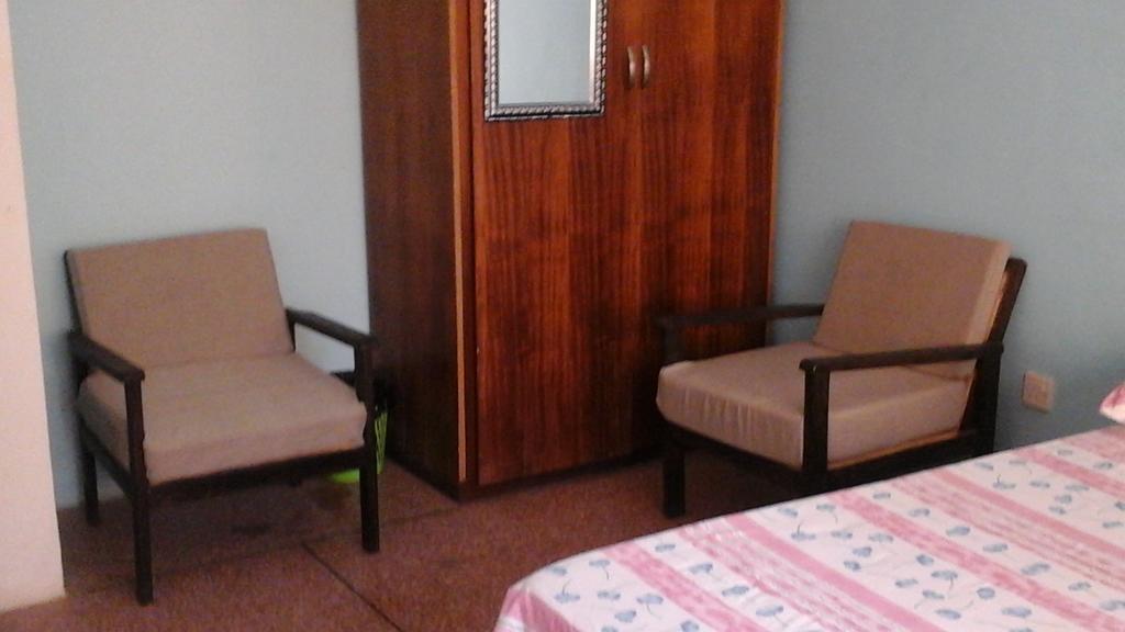 Eden Lodge Cape Coast Ngoại thất bức ảnh