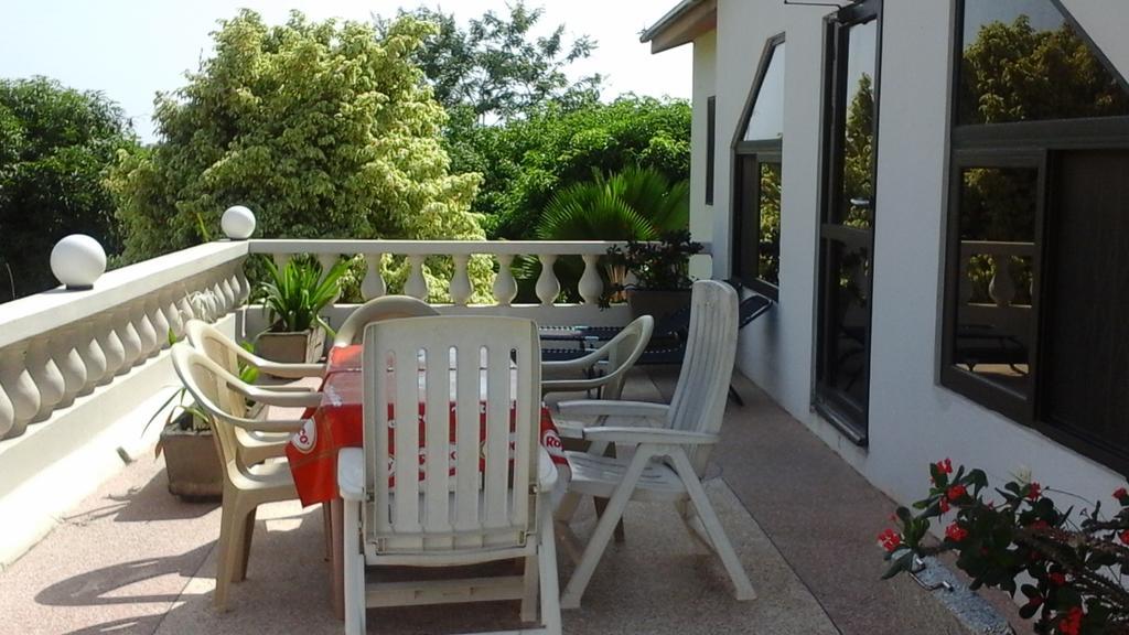 Eden Lodge Cape Coast Ngoại thất bức ảnh