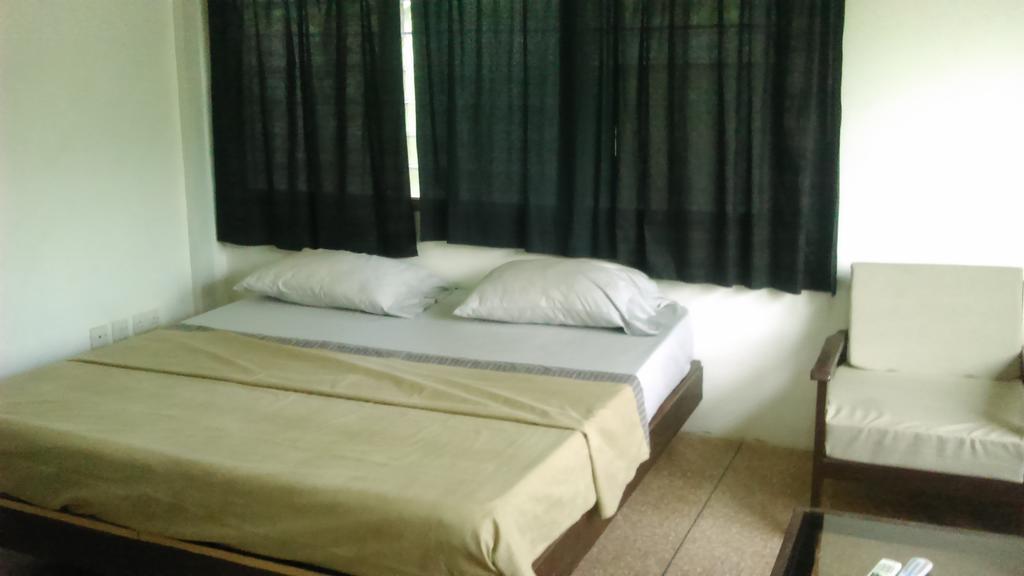 Eden Lodge Cape Coast Phòng bức ảnh