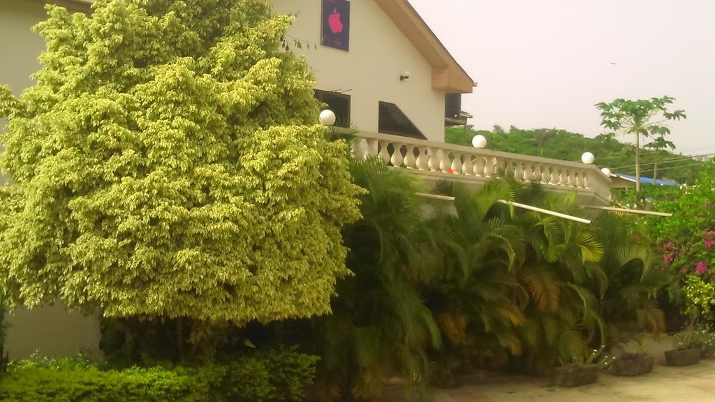 Eden Lodge Cape Coast Ngoại thất bức ảnh