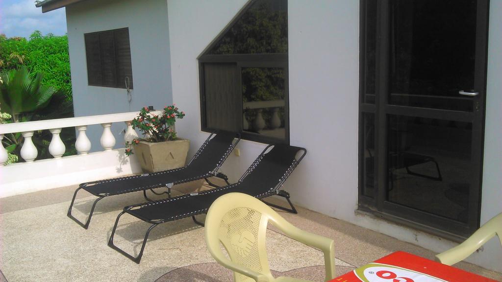 Eden Lodge Cape Coast Ngoại thất bức ảnh
