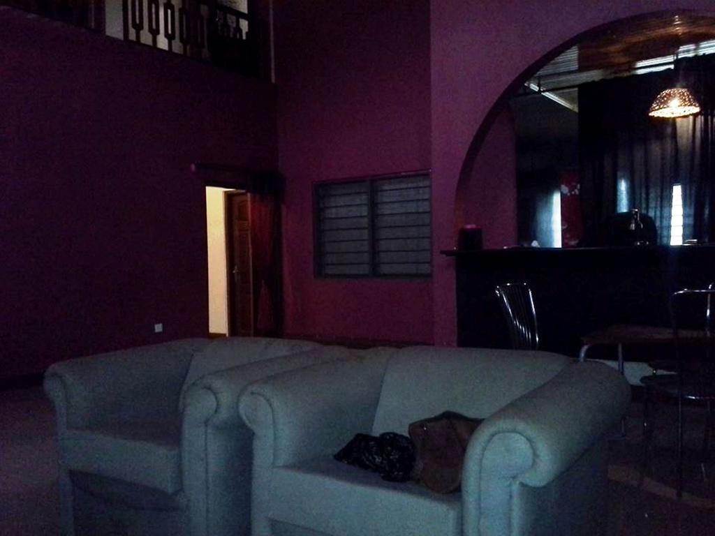 Eden Lodge Cape Coast Ngoại thất bức ảnh