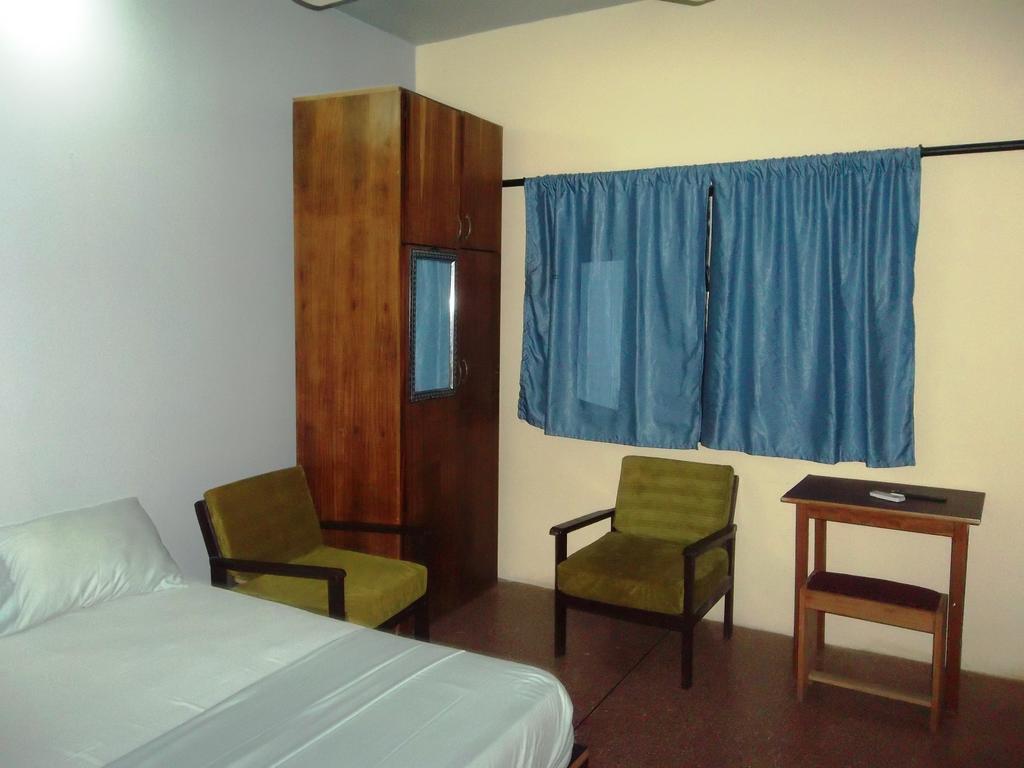 Eden Lodge Cape Coast Ngoại thất bức ảnh