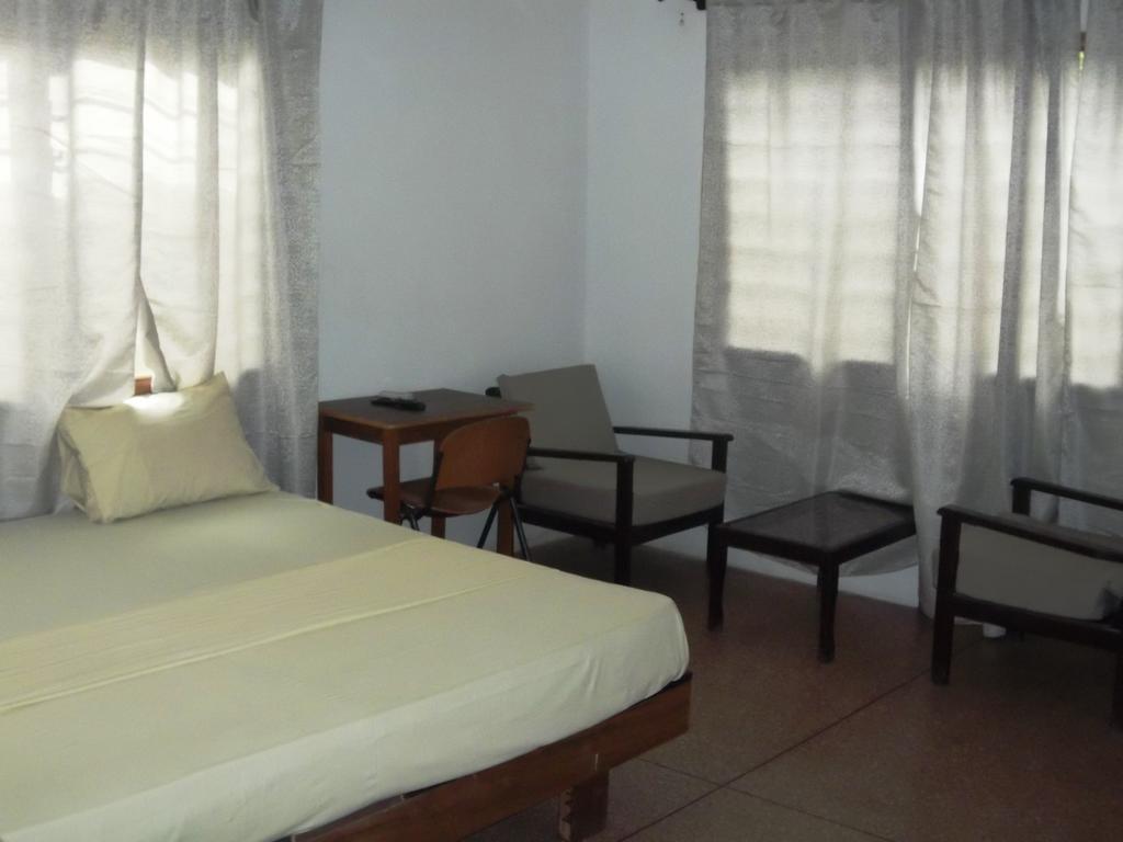 Eden Lodge Cape Coast Ngoại thất bức ảnh