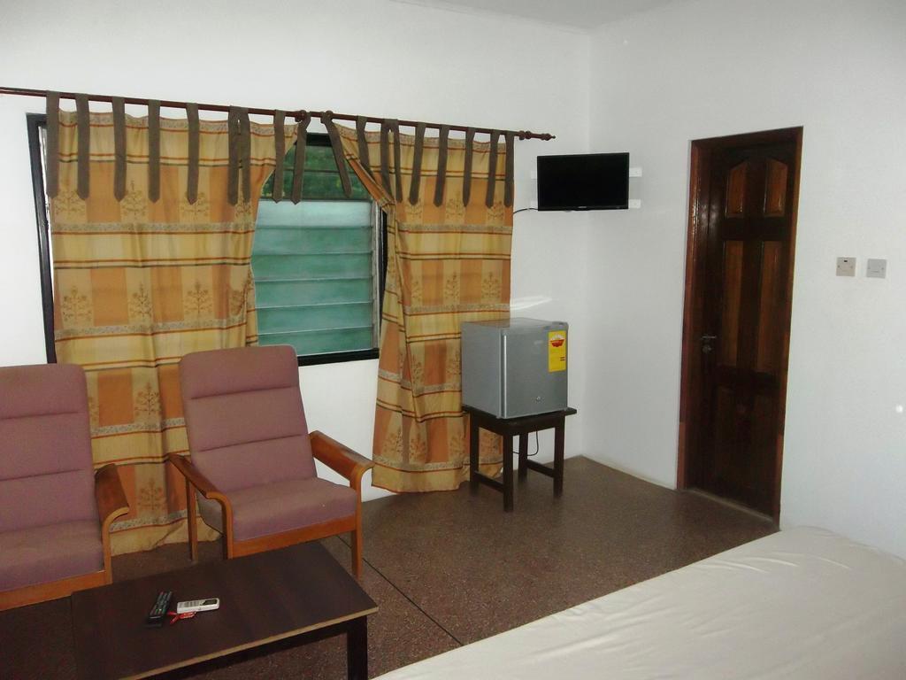 Eden Lodge Cape Coast Ngoại thất bức ảnh