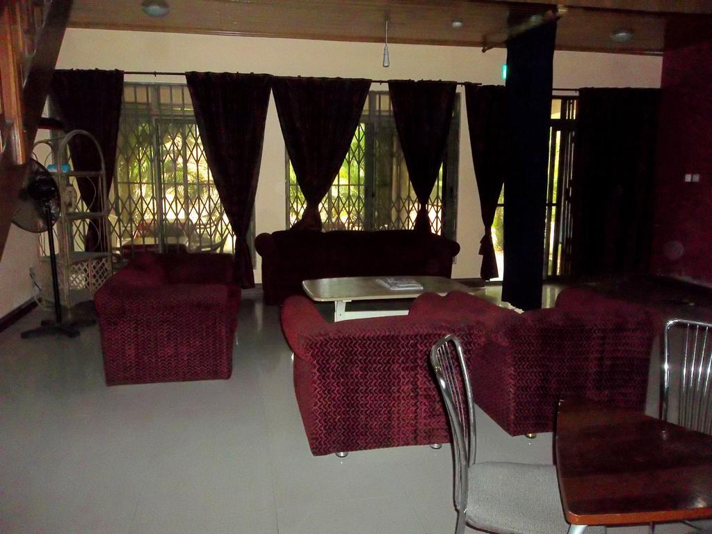 Eden Lodge Cape Coast Ngoại thất bức ảnh
