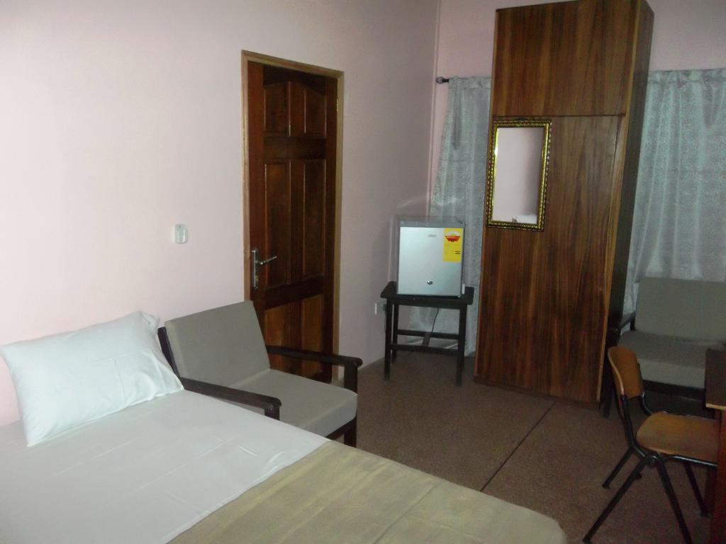 Eden Lodge Cape Coast Ngoại thất bức ảnh