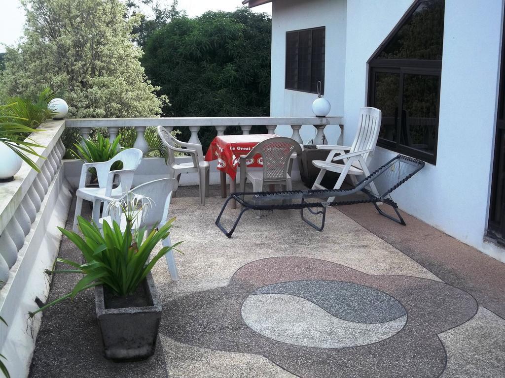 Eden Lodge Cape Coast Ngoại thất bức ảnh