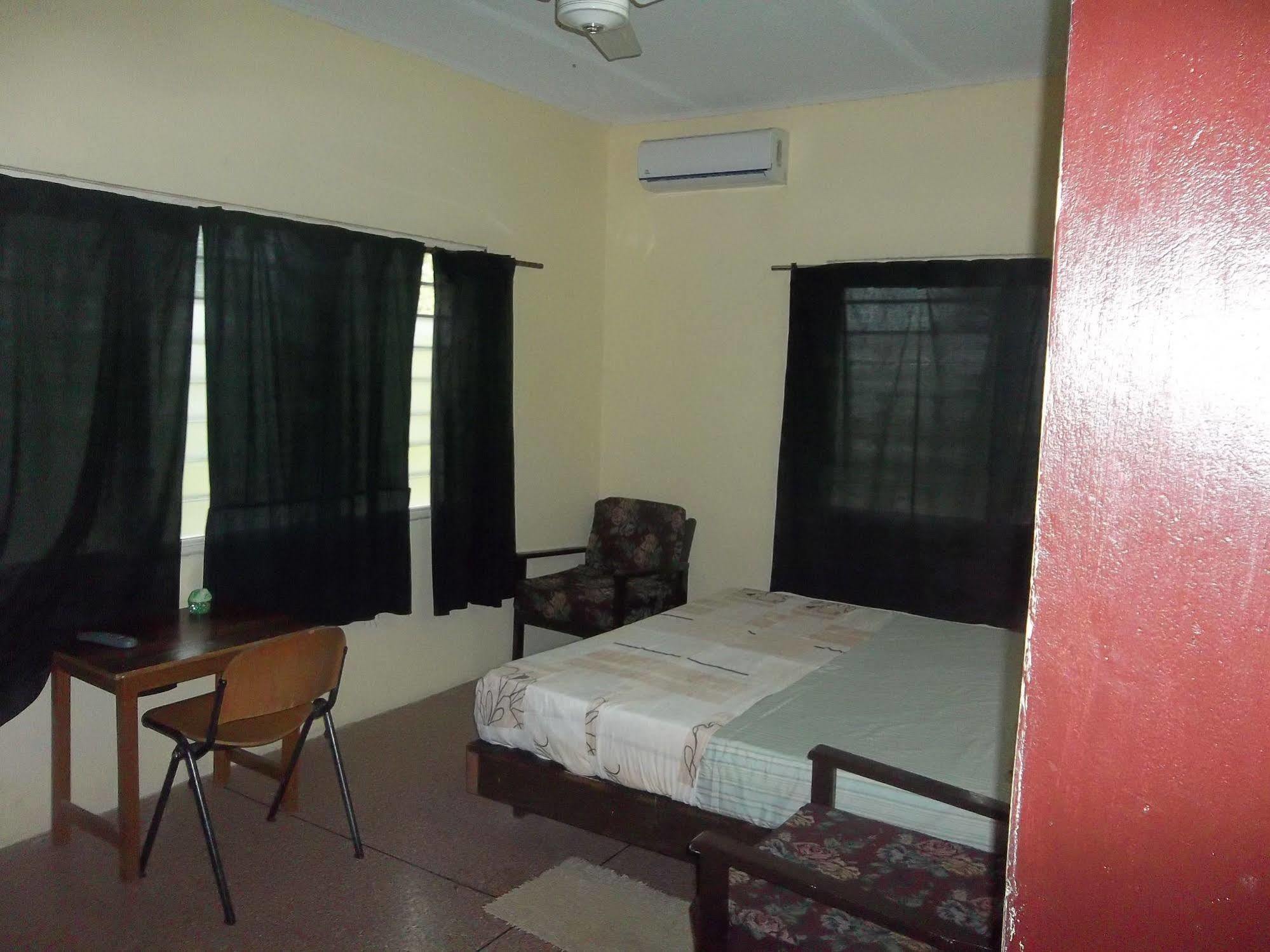 Eden Lodge Cape Coast Ngoại thất bức ảnh